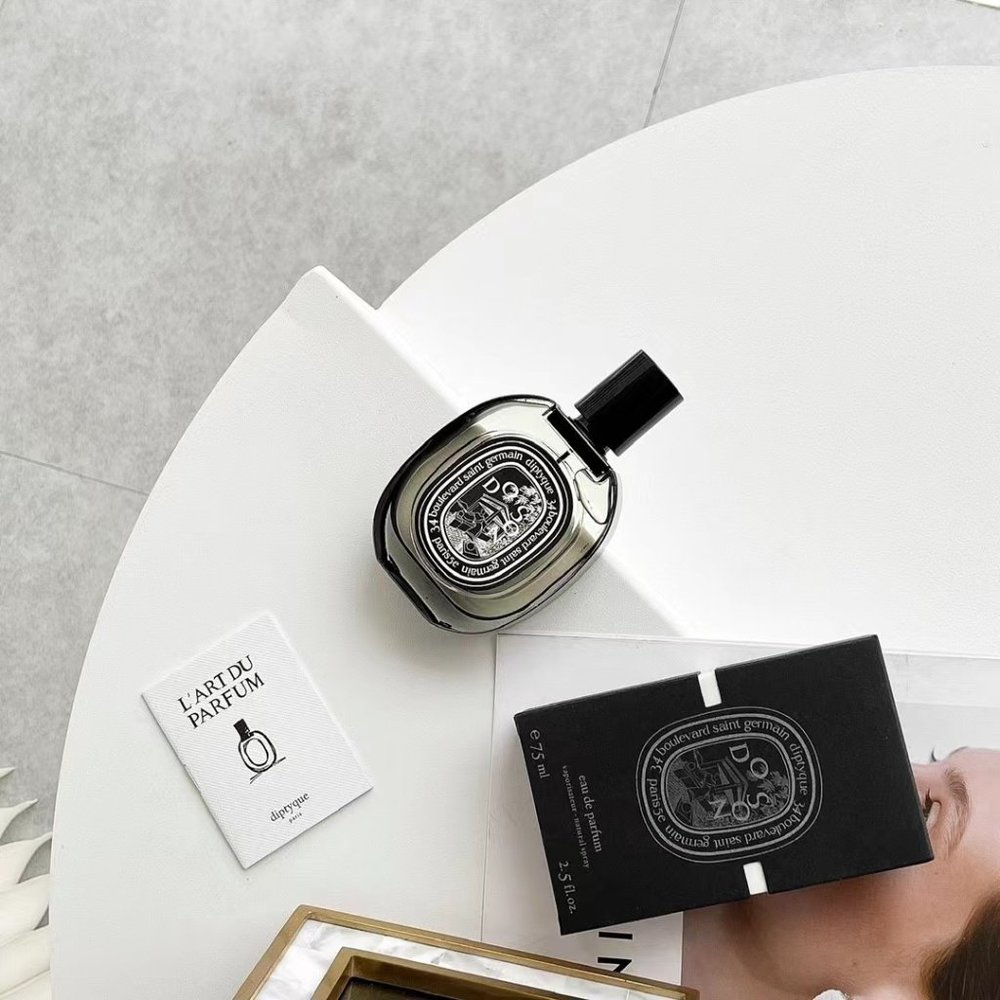 diptyque Toussaint Black Bottle doson edml 75ML